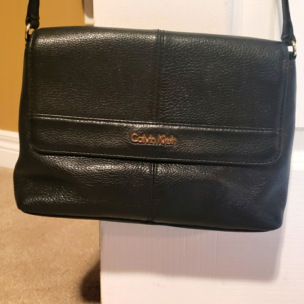 CALVIN KLIEN BAG SMALL